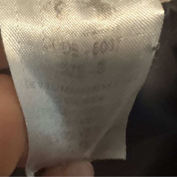 Under Armour Men’s Running Grey/Black Athletic Shorts Size S Zip Pockets Mesh - Picture 6 of 7